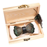 Nœud papillon plume et broches avec boîte cadeau en bois