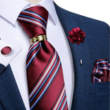 Ensemble Cravate boutons Anneau et broche