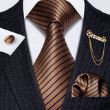 Fashion cravate pour hommes à rayures dorées en soie – Accessoires | lasanderss.store