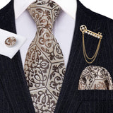 Fashion cravate pour hommes à rayures dorées en soie – Accessoires | lasanderss.store